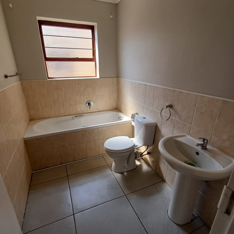2 Bedroom Property for Sale in Wavecrest Eastern Cape